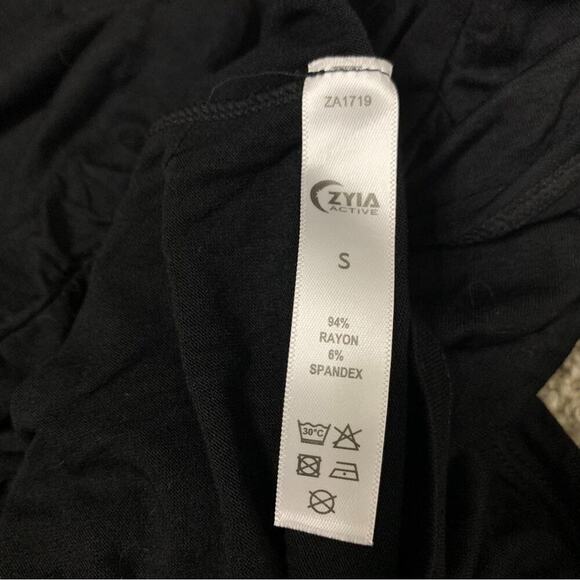 NWT Zyia Active Black Fancy V Athletic Athleisure Tank Top Size Small - Picture 9 of 11